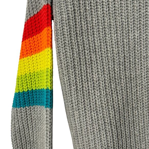 URBAN OUTFITTERS Crew Neck Pullover Sweater - Picture 4 of 11